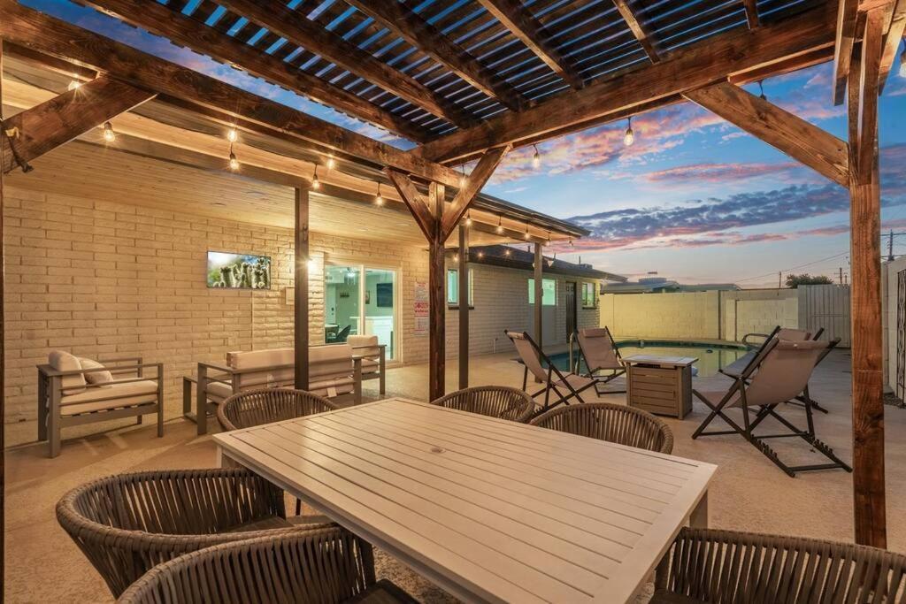 Вилла Cozy-Perfect Location-Private Pool-Heat Optional- Spring Training-Gcu Феникс Экстерьер фото